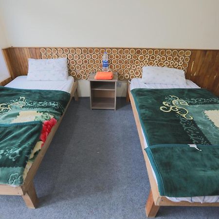 Hunza City Hotel Karimabad  Esterno foto